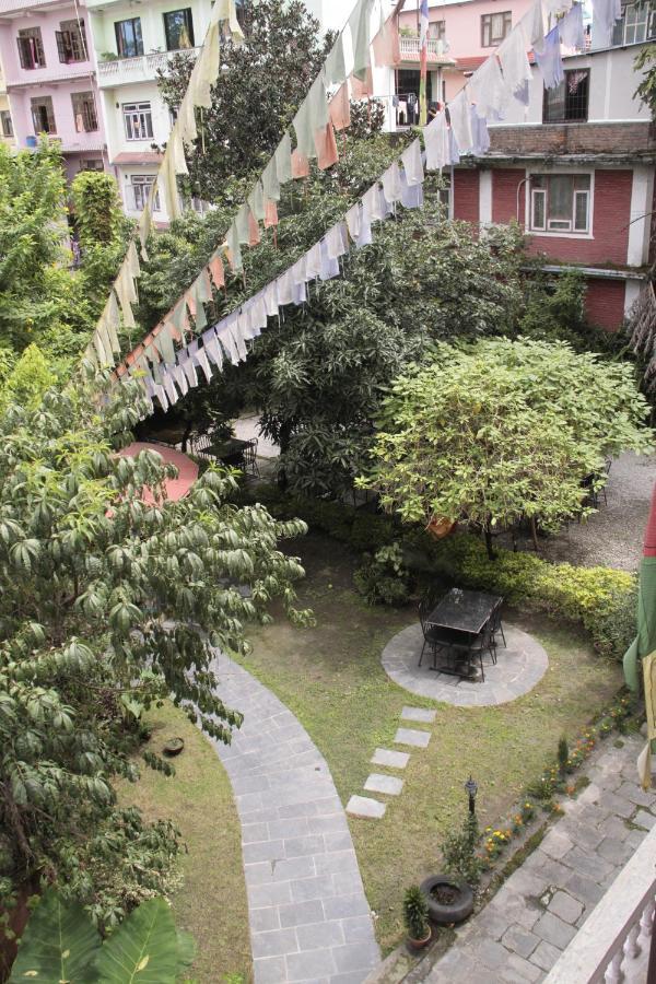 Hotel Lotus Garden Kathmandu Bagian luar foto