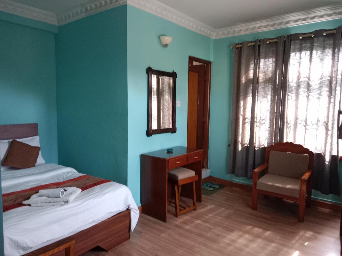 Hotel Lotus Garden Kathmandu Bagian luar foto