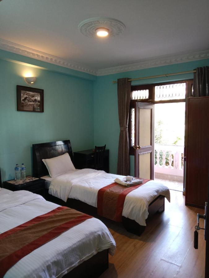 Hotel Lotus Garden Kathmandu Bagian luar foto