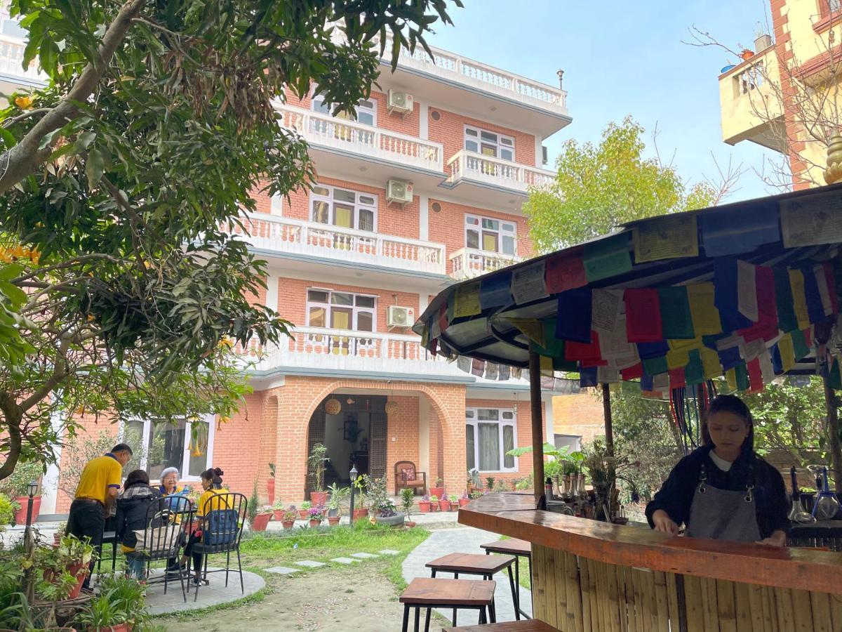Hotel Lotus Garden Kathmandu Bagian luar foto